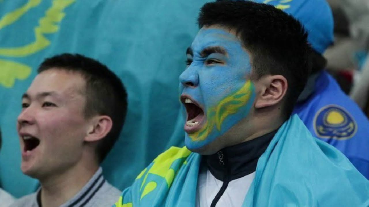 Казахские националисты заставляют русских извиняться на камеру (видео) —  Чистовик
