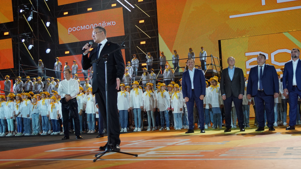 В Ставрополе торжественно открылся Всероссийский фестиваль работающей молодежи «На высоте». Церемония состоялась 16 сентября.