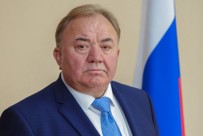 В Ингушетии глава республики Махмуд-Али Калиматов объявил о том, что он теперь будет каждый месяц перечислять часть своей зарплаты на нужды мобилизованных