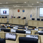 Законодательное Собрание Ленинградской области объявило тендер на приобретение мебели. Начальная цена аукциона установлена в размере 711,5 тыс. рублей. Така