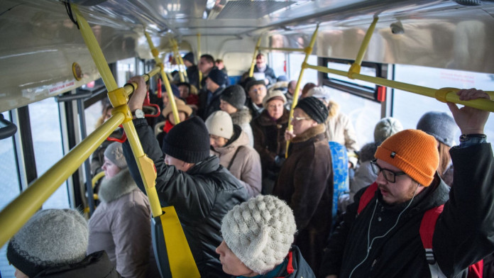 В Ленинградской области в следующем году подорожает проезд в общественном транспорте. Тариф увеличится в среднем на 6 процентов.