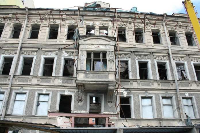 На заседании суда по делу дома Шагина в Петербурге КГИОП пригласили в качестве эксперта Владимира Трушковского. Он считает, что здание можно «спасти», позво