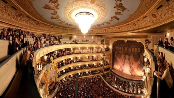 В Петербурге Мариинский театр понес урон в размере примерно 12 миллиардов рублей из-за того, что не смог продать необходимое количество