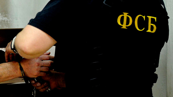 В Петербурге сотрудники ФСБ пресекли покушение на теракт. Об этом сообщили в пресс-службе управления ФСБ России по Санкт-Петербургу и