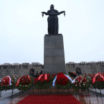 Петербуржцам посоветовали 8 мая не ездить на мемориал, расположенный на Пискаревском кладбище. Власти города предложили петербуржцам выбрать