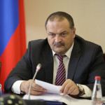 Глава Дагестана Сергей Меликов прокомментировал ситуацию с массовыми отключениями электричества в регионе. Он признал, что подобное происходит