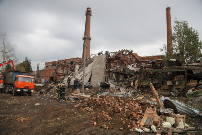 После взрыва, который произошел в Сергиевом посаде Московской области, в числе пропавших без вести остаются восемь человек. Об этом со ссылкой