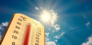 На Черноморском побережье Краснодарского края ожидается аномальная жара. Температура воздуха может достичь +37 градусов. Об этом пишет