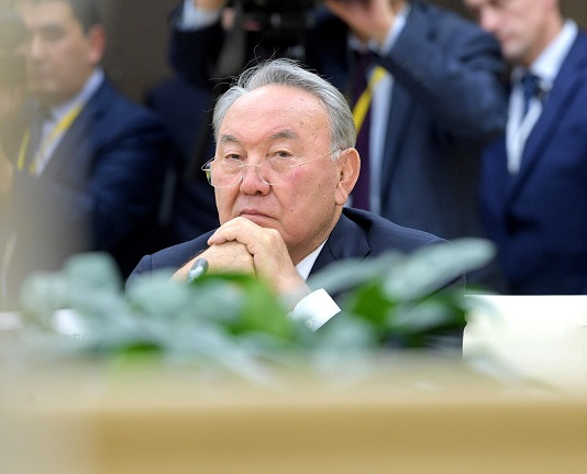 Бывший президент Казахстана Нурсултан Назарбаев опубликовал автобиографическую книгу, в которой впервые раскрыл информацию о своей второй семье. По его слов